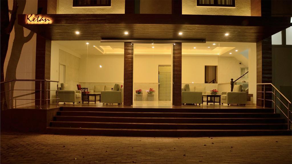 Hotel Ketan Pune Exterior photo